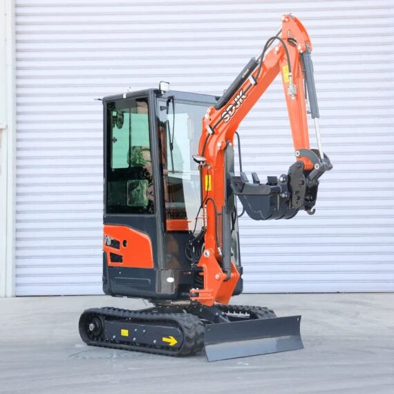 Minikoparka 1.6 tony